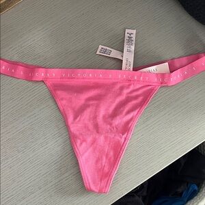 NWT Victoria's Secret Pink Logo Thong